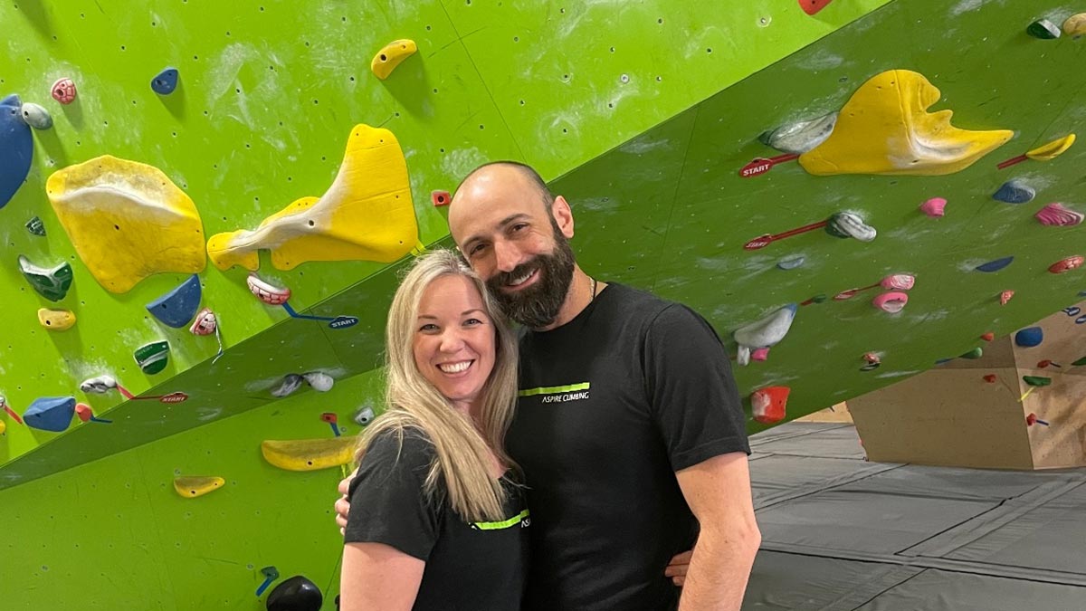 Headshot of Sarah and Bob Kostadinov, Co-Owners of Aspire Climbing Whitby