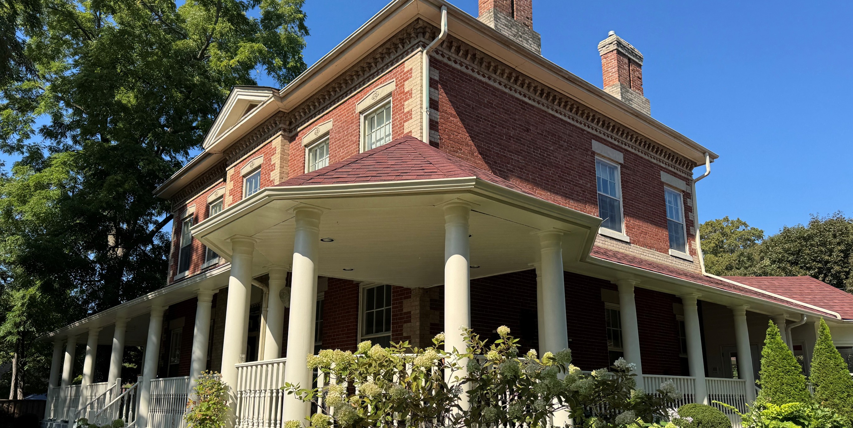 Burr Lodge Exterior 