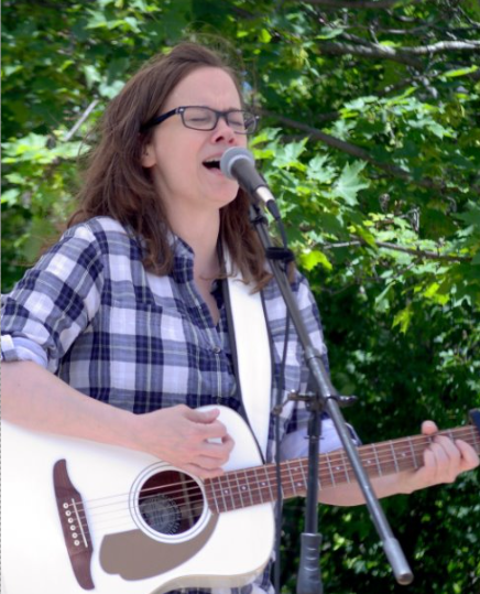 Maura Mapes Singing with Guitar